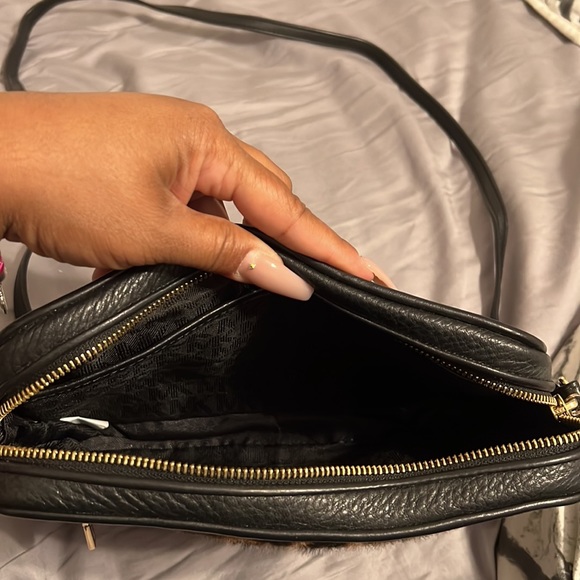 Authentic Michael Kors - Picture 2 of 3